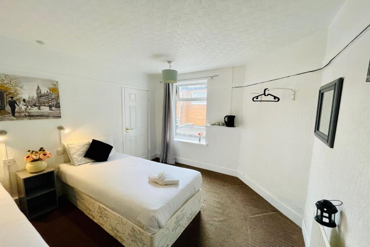 Oyo The Sun Hotel Skegness Esterno foto
